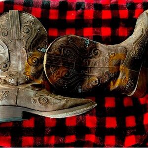 Cute cross cowboy boots